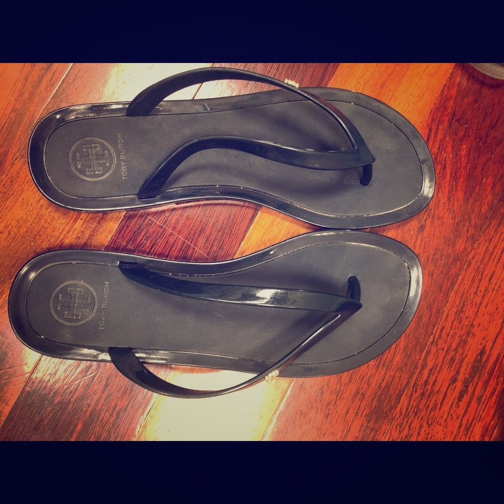 Navy Tory Burch Sandals!